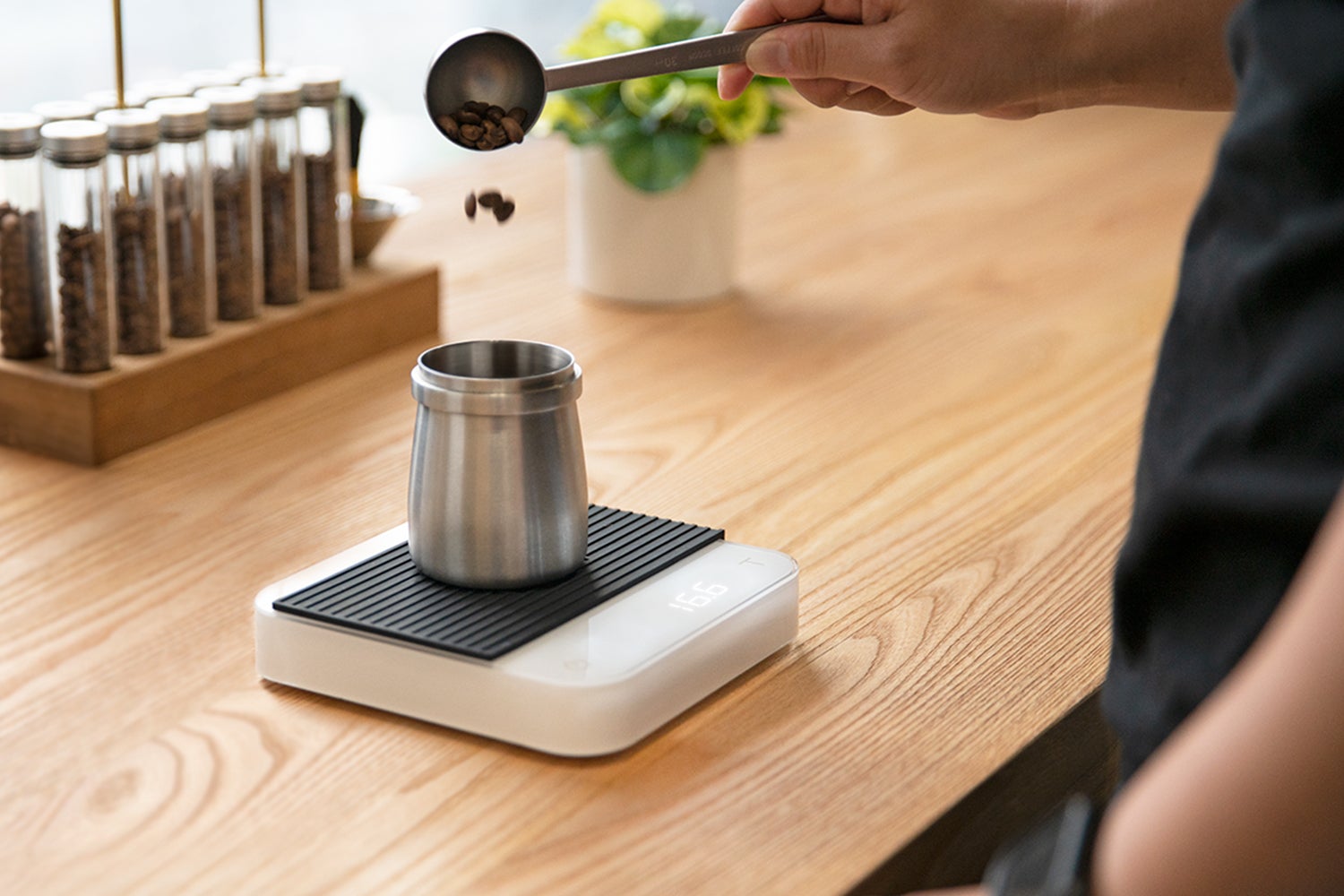 acaia-pearl-kaffeewaage-pitch-black-mit-timer-flow-rate image 7