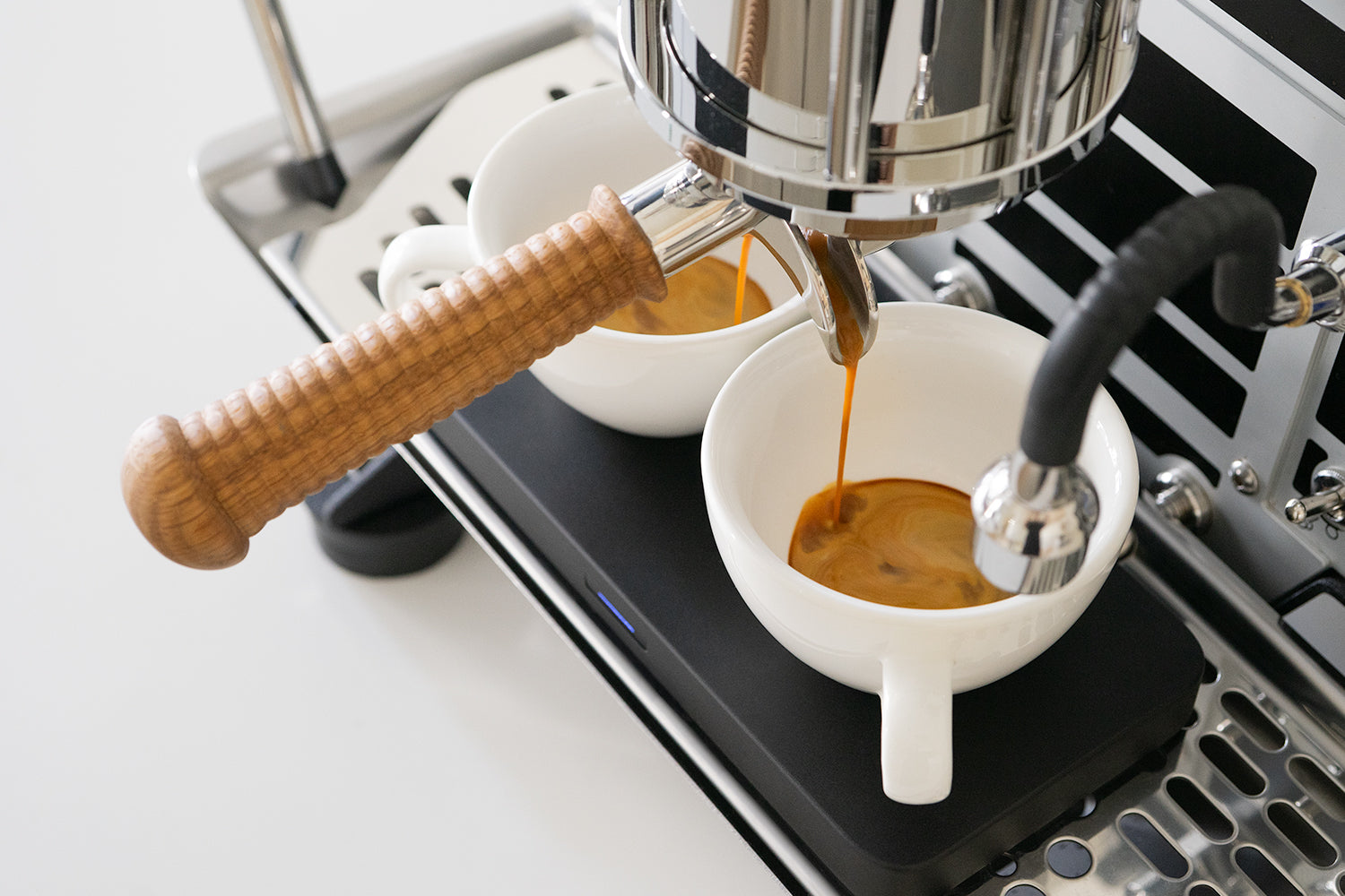 acaia-umbra-duo-kaffeewaage-displaylos-doppelwanne image 2
