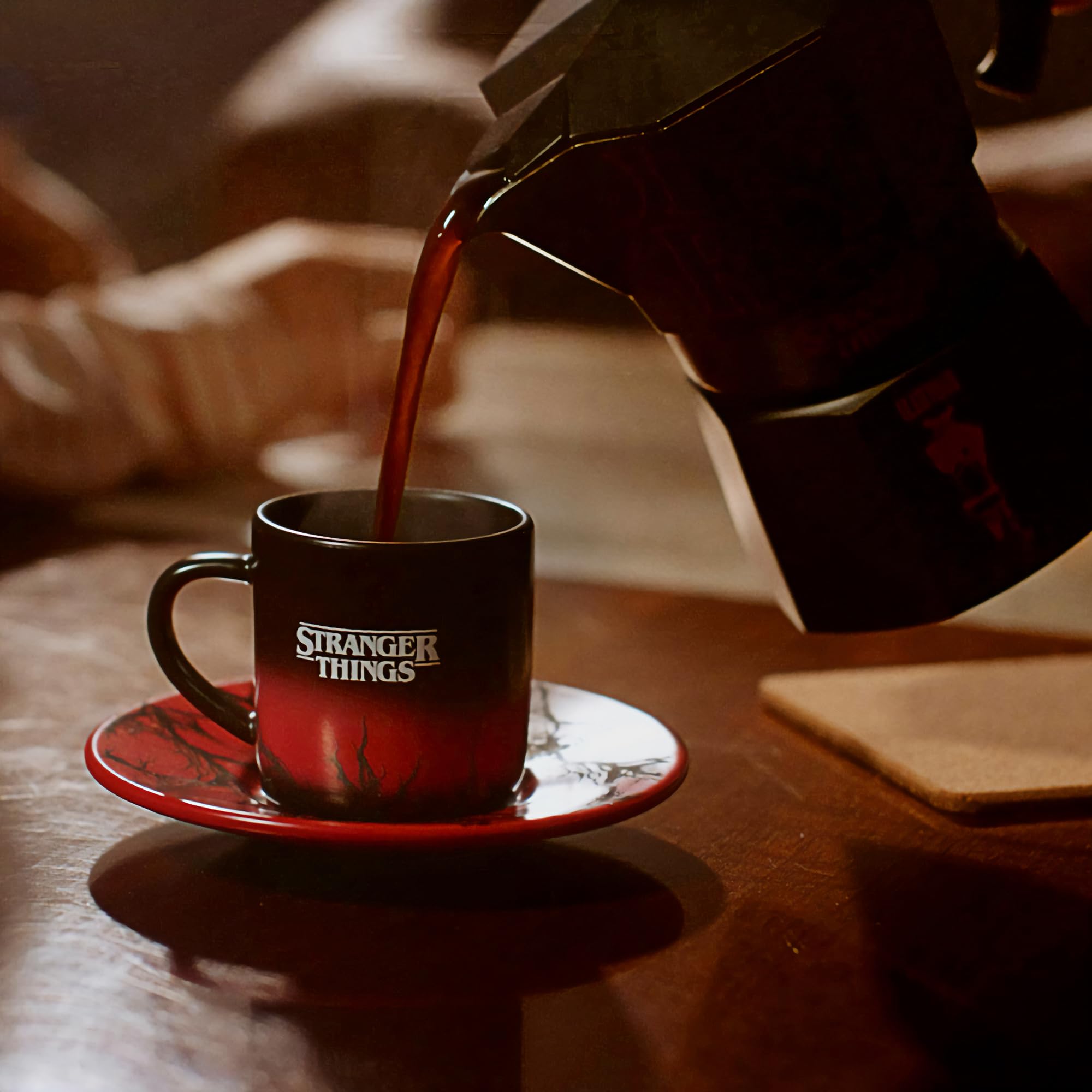 bialetti-moka-express-stranger-things-espressokanne-6-tassen-schwarz image 7